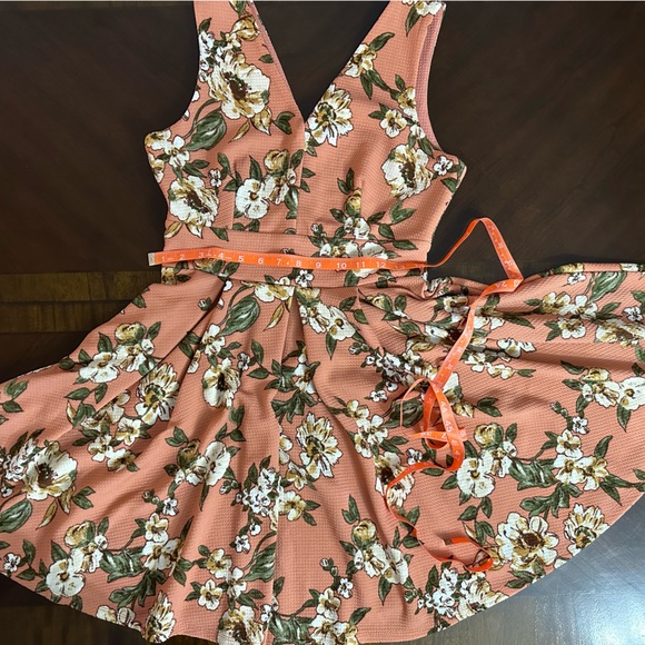 Haute Monde flowered dress. Size L sleeveless - Picture 9 of 12